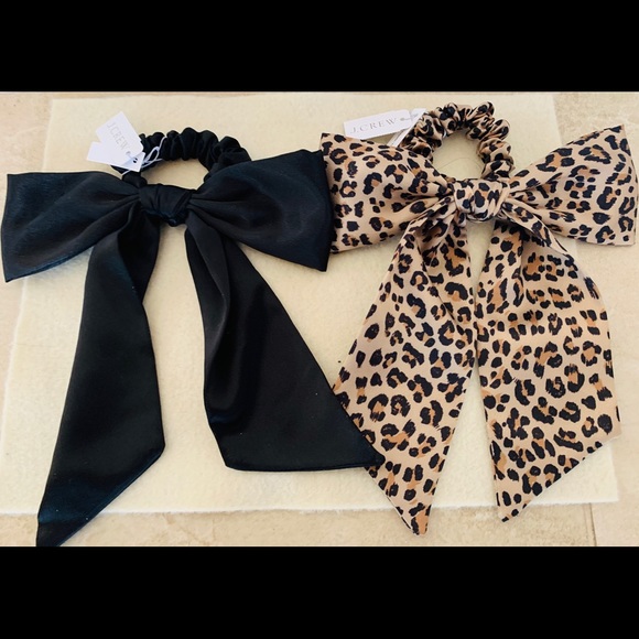 J Crew Satin scrunchie with bow In Leopard Print NWT $20 J Crew Satin scrunchie with bow In Leopard Print NWT $20